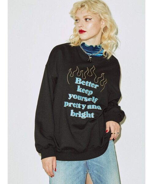 jouetie（ジュエティ）の「ファイヤーグラフィックルーズプルオーバー（Tシャツ/カットソー・レディース・ブラック/オフホワイト/パープル・MEDIUM）」の3枚目の写真