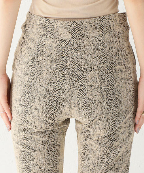 GHOSPELL(ゴスペル)の「【GHOSPELL/ゴスペル】 Rayne Split Hem Trousers:パンツ(その他パンツ・レディース・ブラウン・SMALL/X-SMALL)」の8枚目の写真