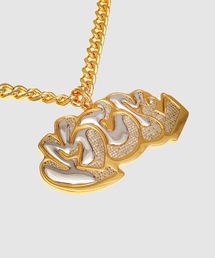 MCM（エムシーエム）の「〈MCM x SAMBYPEN〉ロゴ ペンダント