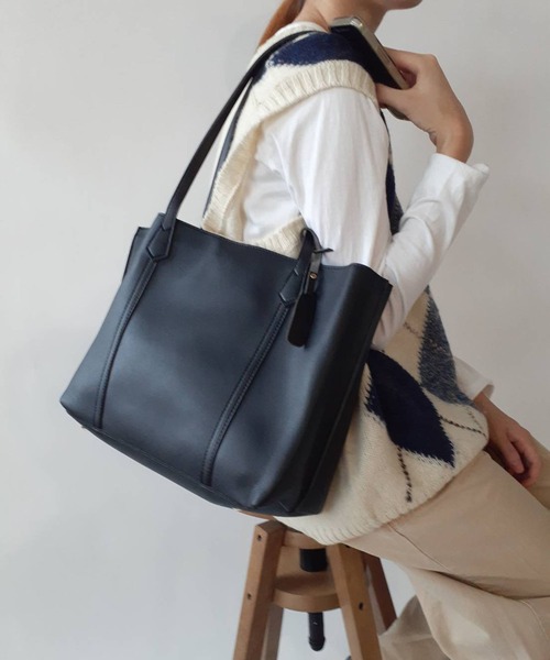thank U more(サンキューモア)の「レザー 横長トート ショルダーバッグ(ショルダーバッグ・レディース・ベージュ/ブラウン/アイボリー/ブラック・FREE)」の9枚目の写真