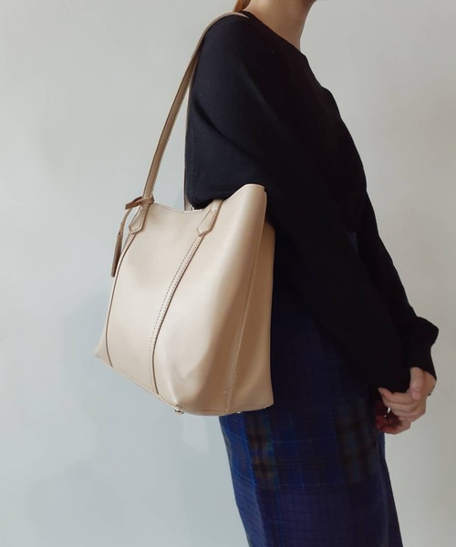 thank U more(サンキューモア)の「レザー 横長トート ショルダーバッグ(ショルダーバッグ・レディース・ベージュ/ブラウン/アイボリー/ブラック・FREE)」の17枚目の写真
