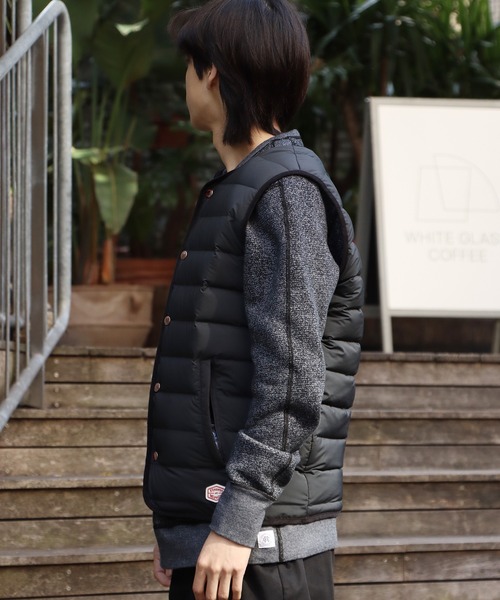 Vincent et Mireille(バンソンエミレイユ)の「Vincent et Mireille/バンソンエミレイユ STITCHLESS DOWN VEST ダウンベスト(ベスト・メンズ・ライトベージュ/ブラック/ネイビー/ダークベージュ・36/40/42)」の11枚目の写真