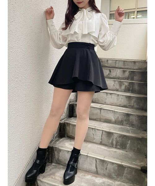 EATME（イートミー）の「2WAYペプラムショートパンツ（その他パンツ・レディース・その他1/ベージュ/ブラック・SMALL/MEDIUM）」の13枚目の写真