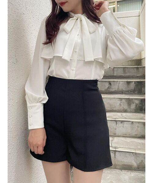 EATME（イートミー）の「2WAYペプラムショートパンツ（その他パンツ・レディース・その他1/ベージュ/ブラック・SMALL/MEDIUM）」の14枚目の写真