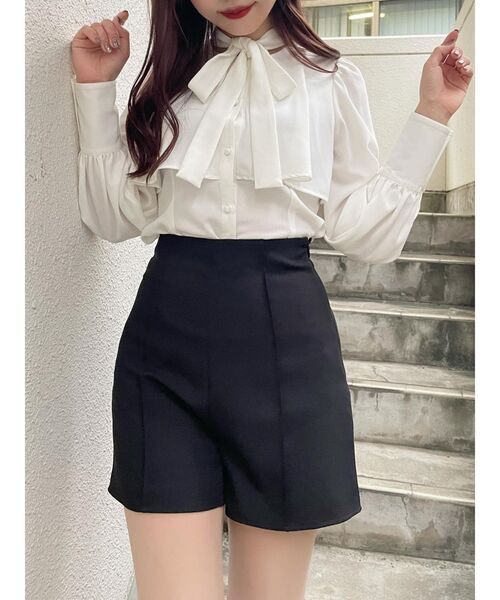 EATME（イートミー）の「2WAYペプラムショートパンツ（その他パンツ・レディース・その他1/ベージュ/ブラック・SMALL/MEDIUM）」の15枚目の写真