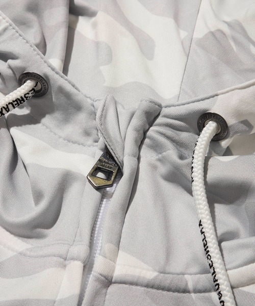 1piu1uguale3 RELAX（ウノピュウノウグァーレトレリラックス）の「【1PIU1UGUALE3 RELAX】ALOHA PAISLEY HOODIE / CAMO LOGO HOODIE / ラッシュガードパーカー（ラッシュガード・メンズ・ブラック/ホワイト系1/ホワイト系2/ネイビー・MEDIUM/LARGE/X-LARGE）」の17枚目の写真