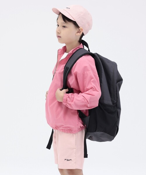 ARCH & LINE(アーチアンドライン)の「ARCH&LINE:エッグ バッグ メガ 30L(バックパック/リュック・キッズ・チャコールグレー/ブラック/カーキ・ONE SIZE)」の15枚目の写真