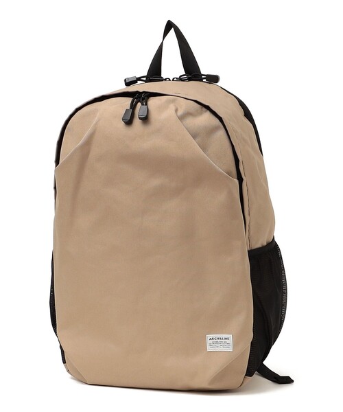 ARCH & LINE(アーチアンドライン)の「ARCH&LINE:エッグ バッグ メガ 30L(バックパック/リュック・キッズ・チャコールグレー/ブラック/カーキ・ONE SIZE)」の13枚目の写真