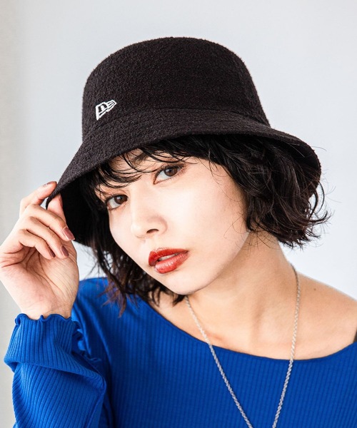 PAGEBOY(ページボーイ)の「NEWERA/Bucket Tropical バケットハット(ハット・レディース・ブラック・FREE)」の1枚目の写真