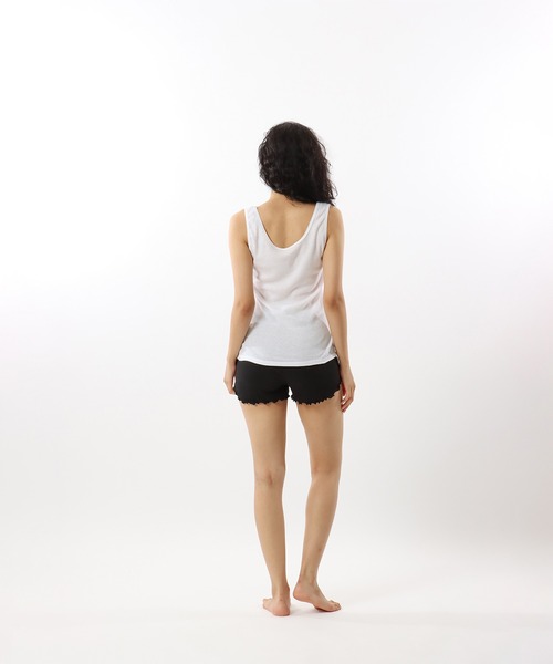 HANES(ヘインズ)の「【Hanes/ヘインズ】レディース タンクトップ(タンクトップ・レディース・ホワイト/ブラック・MEDIUM/LARGE)」の6枚目の写真