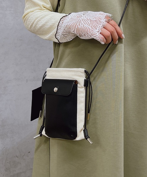 cache cache(カシュ カシュ)の「cachecache(カシュカシュ)スマホ雑材ミニショルダー(ショルダーバッグ・レディース・ブラック/ベージュ/グリーン・FREE)」の13枚目の写真