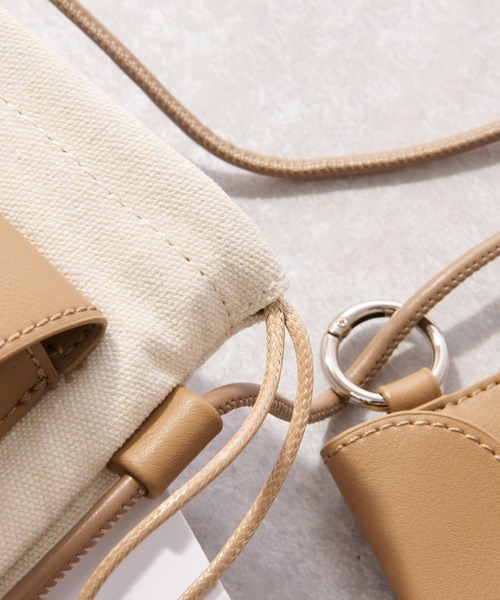 cache cache(カシュ カシュ)の「cachecache(カシュカシュ)スマホ雑材ミニショルダー(ショルダーバッグ・レディース・ブラック/ベージュ/グリーン・FREE)」の20枚目の写真