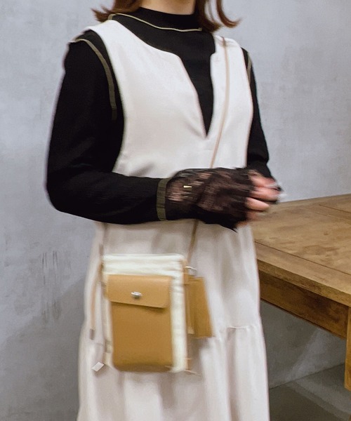 cache cache(カシュ カシュ)の「cachecache(カシュカシュ)スマホ雑材ミニショルダー(ショルダーバッグ・レディース・ブラック/ベージュ/グリーン・FREE)」の15枚目の写真