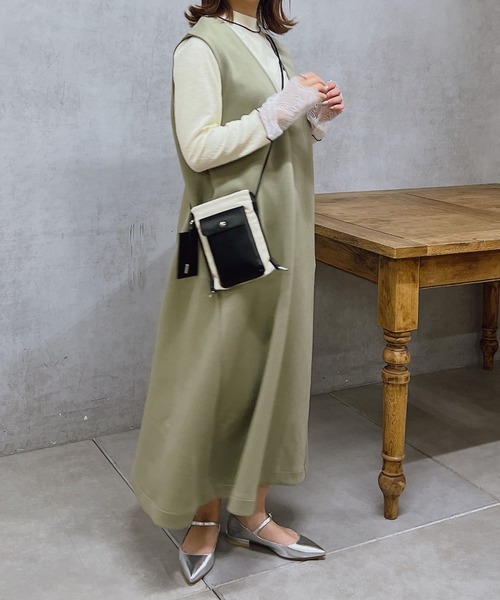 cache cache(カシュ カシュ)の「cachecache(カシュカシュ)スマホ雑材ミニショルダー(ショルダーバッグ・レディース・ブラック/ベージュ/グリーン・FREE)」の6枚目の写真