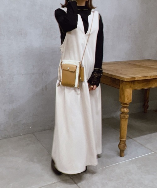 cache cache(カシュ カシュ)の「cachecache(カシュカシュ)スマホ雑材ミニショルダー(ショルダーバッグ・レディース・ブラック/ベージュ/グリーン・FREE)」の22枚目の写真