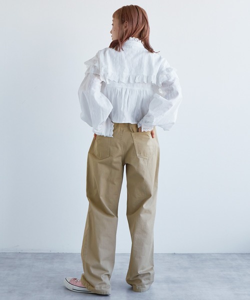 w closet（ダブルクローゼット）の「【サイズ調節できる】ダメージチノパンツ（チノパンツ・レディース・ベージュ・FREE）」の10枚目の写真