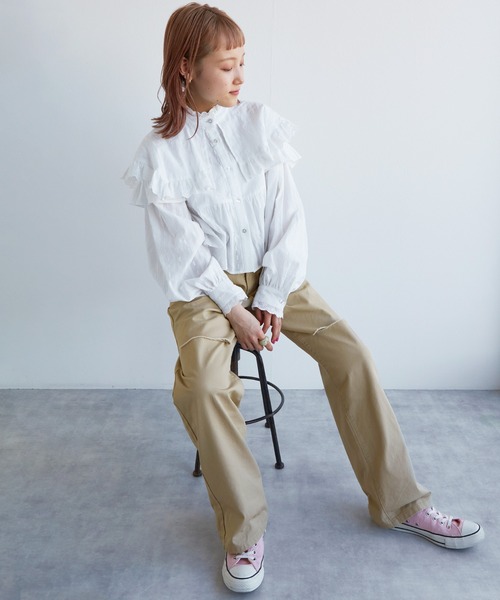 w closet（ダブルクローゼット）の「【サイズ調節できる】ダメージチノパンツ（チノパンツ・レディース・ベージュ・FREE）」の12枚目の写真