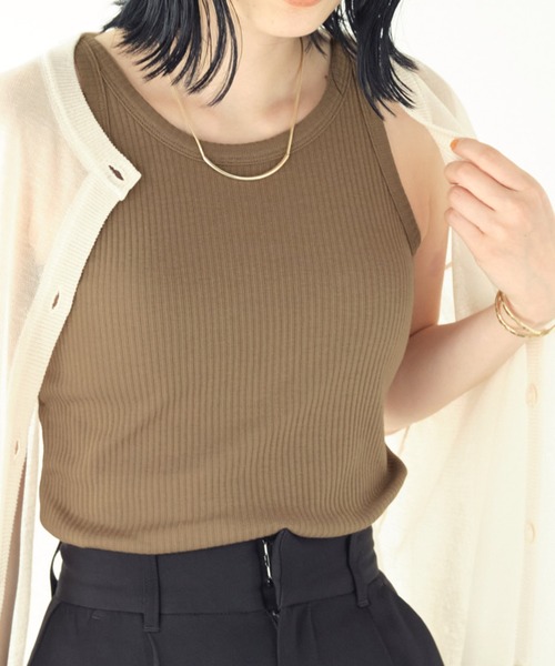 Chaco closet(チャコ クローゼット)の「リブカップ付きアメリカンスリーブタンクトップ(タンクトップ・レディース・アイボリー/ブラック/オフホワイト/ブラウン/グリーン/イエロー・FREE)」の4枚目の写真