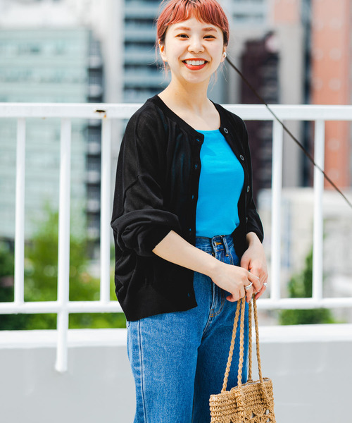 ITEMS URBANRESEARCH（アイテムズ アーバンリサーチ）の「シアークルーネックカーディガン（カーディガン/ボレロ・レディース・グリーン系その他/グレー系その他/ブラック/ブルー系その他・FREE）」の22枚目の写真