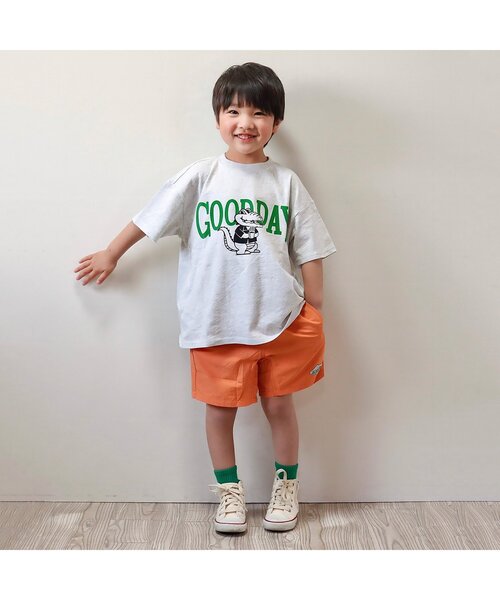 BREEZE（ブリーズ）の「【12色展開/撥水加工】水陸両用 アクティブパンツ_4分丈（その他パンツ・キッズ・レモンイエロー/パープル/ブラウン/ベージュ/オレンジ/グレー/カーキ/マスタード/ブルー/ブラック/レインボー/エメラルド・140/100/130/110/150/90/120）」の17枚目の写真