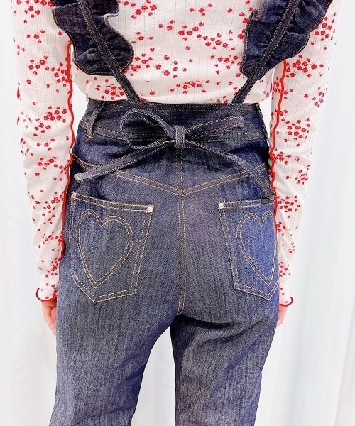 lilLilly(リルリリー)の「フリルデニムサロペット(サロペット/オーバーオール・レディース・ブラック/インディゴブルー・SMALL/MEDIUM)」の9枚目の写真