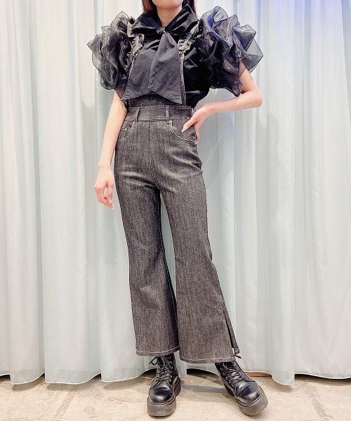lilLilly(リルリリー)の「フリルデニムサロペット(サロペット/オーバーオール・レディース・ブラック/インディゴブルー・SMALL/MEDIUM)」の10枚目の写真
