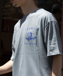 【Franklin Climbing】ブルドッグ&スケートグラフィックテックTシャツ
