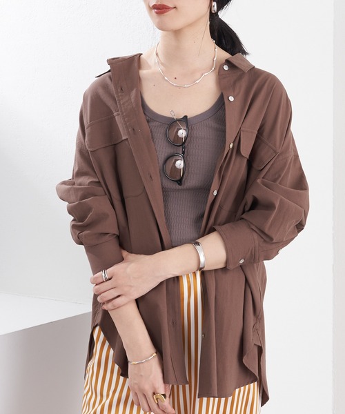 SHENERY（シーナリー）の「コットンオーバーシャツ（シャツ/ブラウス・レディース・オフホワイト/ブラウン/ピンク・FREE）」の3枚目の写真