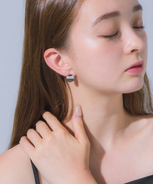muku(ムク)の「金属アレルギー対応 ミニベンディングピアス/サージカルステンレス/316L(ピアス(両耳用)・レディース・シルバー/ゴールド・FREE)」の17枚目の写真