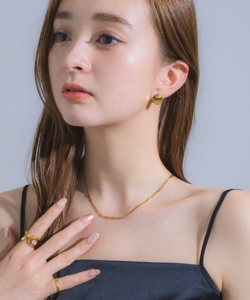 muku(ムク)の「金属アレルギー対応 ミニベンディングピアス/サージカルステンレス/316L(ピアス(両耳用)・レディース・シルバー/ゴールド・FREE)」の9枚目の写真