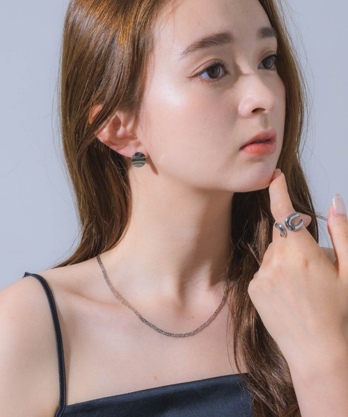 muku(ムク)の「金属アレルギー対応 ミニベンディングピアス/サージカルステンレス/316L(ピアス(両耳用)・レディース・シルバー/ゴールド・FREE)」の16枚目の写真
