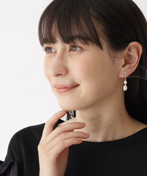 OPAQUE.CLIP（オペークドットクリップ）の「◆淡水パールフックピアス（ピアス（両耳用）・レディース・オフホワイト・00）」の5枚目の写真