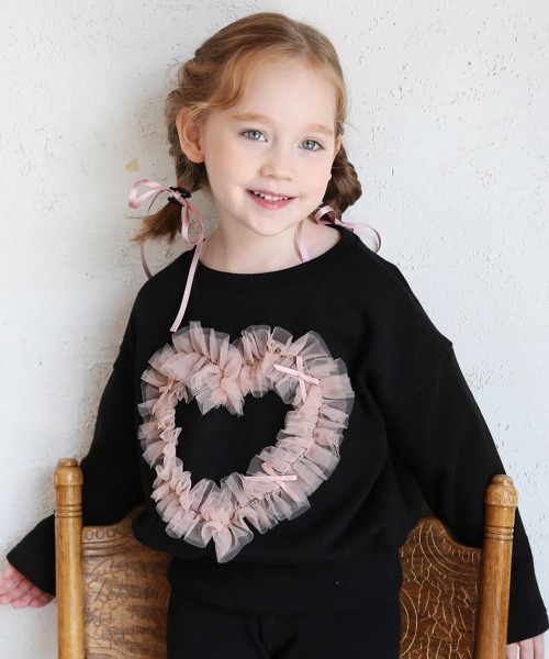 Rora(ローラ)の「ハートビート スウェットT / トレーナー チュール ハート(スウェット・キッズ・ブラック・110/130/140/120/150/100)」の1枚目の写真