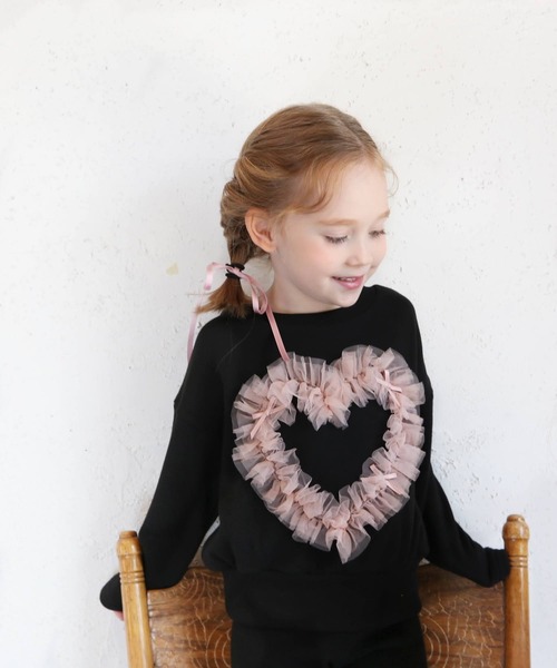 Rora(ローラ)の「ハートビート スウェットT / トレーナー チュール ハート(スウェット・キッズ・ブラック・110/130/140/120/150/100)」の9枚目の写真