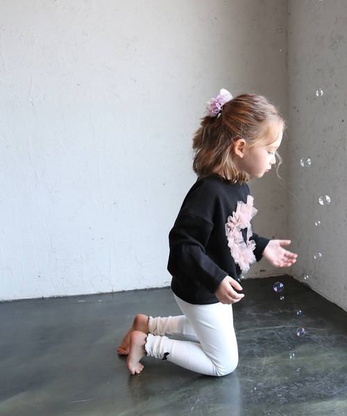 Rora(ローラ)の「ハートビート スウェットT / トレーナー チュール ハート(スウェット・キッズ・ブラック・110/130/140/120/150/100)」の3枚目の写真