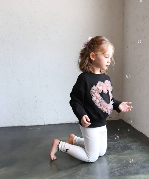 Rora(ローラ)の「ハートビート スウェットT / トレーナー チュール ハート(スウェット・キッズ・ブラック・110/130/140/120/150/100)」の6枚目の写真