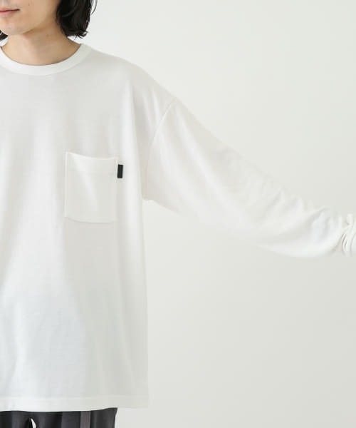 URBAN RESEARCH Sonny Label（アーバンリサーチサニーレーベル）の「ポンチポケットロングスリーブTシャツ（Tシャツ/カットソー・メンズ・ブラック/オフホワイト/カーキ/ベージュ系その他・MEDIUM/LARGE）」の8枚目の写真