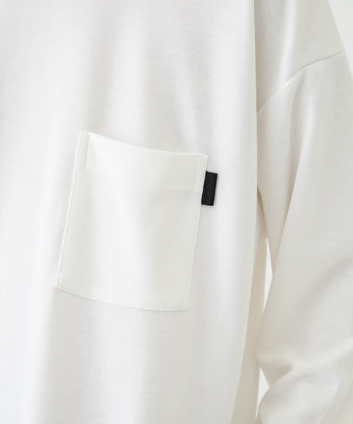 URBAN RESEARCH Sonny Label（アーバンリサーチサニーレーベル）の「ポンチポケットロングスリーブTシャツ（Tシャツ/カットソー・メンズ・ブラック/オフホワイト/カーキ/ベージュ系その他・MEDIUM/LARGE）」の9枚目の写真