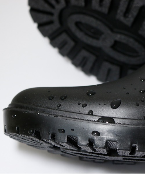 Catherine Cottage（キャサリンコテージ）の「防水　サイドゴアブーツ（レインシューズ・キッズ・オフホワイト/ブラック・18/23/20/22/19/21/24）」の6枚目の写真