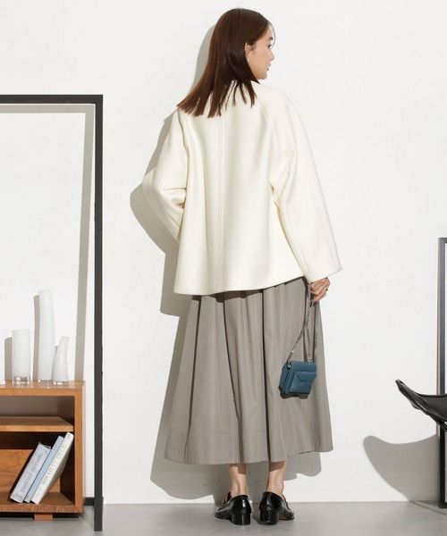 NANO universe（ナノユニバース）の「ハミルトンラムズウールノーカラーショートコート（ノーカラーコート・レディース・グレー系その他4/イエロー/オフホワイト・S/M）」の8枚目の写真