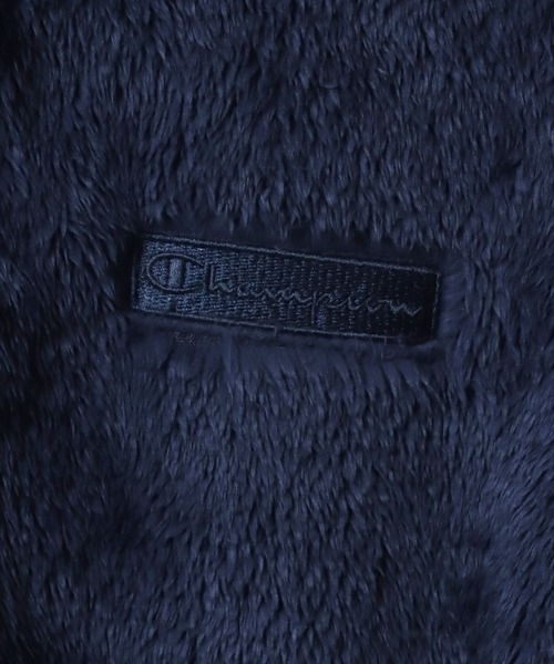 Champion(チャンピオン)の「Champion/チャンピオン Sherpa Fleece Snap Jacket/シェルパフリース ロゴ ワンポイント刺繍 スナップ ノーカラージャケット/ボアジャケット/ブルゾン レディース(ノーカラージャケット・レディース・ネイビー/オフホワイト/ブルー/ブラック・M/L)」の11枚目の写真