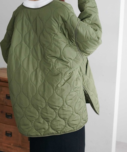 DISCOAT（ディスコート）の「【WEB限定】袖取り外し2WAYキルトジャケット（ブルゾン・レディース・アイボリー/ブラック/カーキ・MEDIUM）」の14枚目の写真