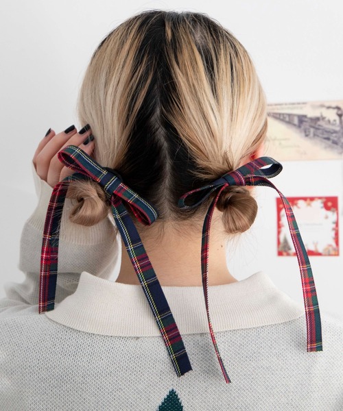 WEGO（ウィゴー）の「WEGO/【2点セット】ロングリボンゴム（ヘアゴム・レディース・ブラウン/ピンク/ブラック/ワイン/オフホワイト/サックスブルー/ブラック系その他/その他2/その他1/その他3/その他4/グレー系その他2/グリーン系その他2/レッド系その他2・FREE）」の6枚目の写真