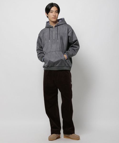 niko and...(ニコアンド)の「フェイクスウェードハーフジップパーカー(パーカー・メンズ・チャコール/ベージュ・MEDIUM/LARGE)」の4枚目の写真