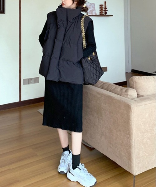 kirakiraShop(キラキラショップ)の「スタンドネック 中綿 ベスト(ダウンベスト・レディース・ブラック/ホワイト・S/M/L/XL)」の13枚目の写真