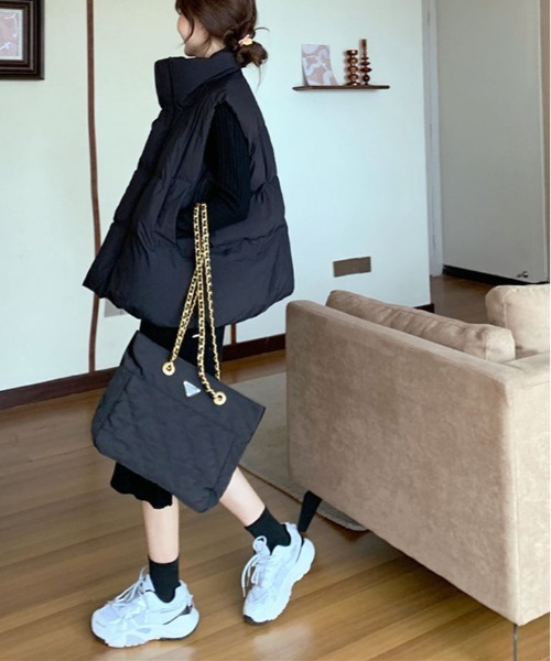 kirakiraShop(キラキラショップ)の「スタンドネック 中綿 ベスト(ダウンベスト・レディース・ブラック/ホワイト・S/M/L/XL)」の15枚目の写真