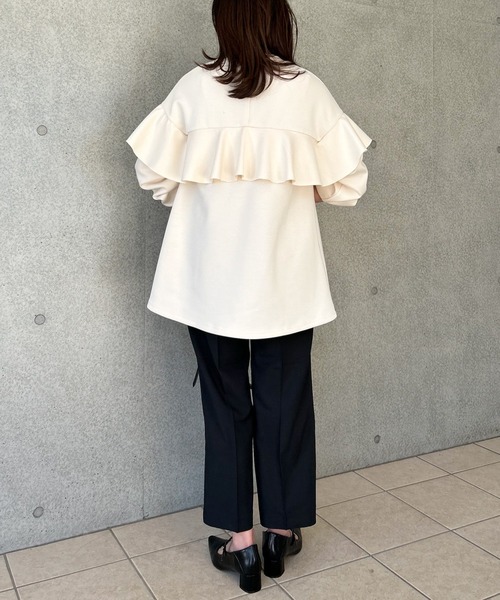 Emma Taylor(エマテイラー)の「ラッフル切替ダンボールプルオーバー(Tシャツ/カットソー・レディース・グレー/ライトベージュ/ライトブルー/ブラック・FREE)」の8枚目の写真