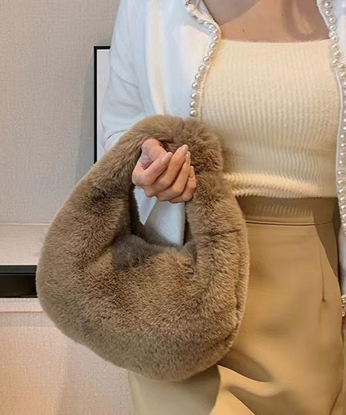 CORNERS（コーナーズ）の「フェイクファーハンドバッグ（ハンドバッグ・レディース・ブラウン/ブラック/ピンク/ベージュ/マスタード/グリーン/アイボリー・FREE）」の9枚目の写真