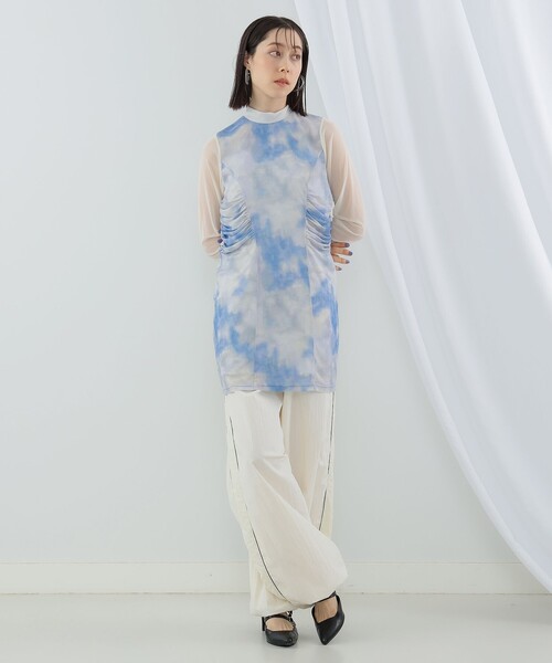 Ray BEAMS（レイビームス）の「Ray BEAMS / グラデーション プリント ワンピース（ワンピース・レディース・ブルー/ブラウン・0/1）」の13枚目の写真