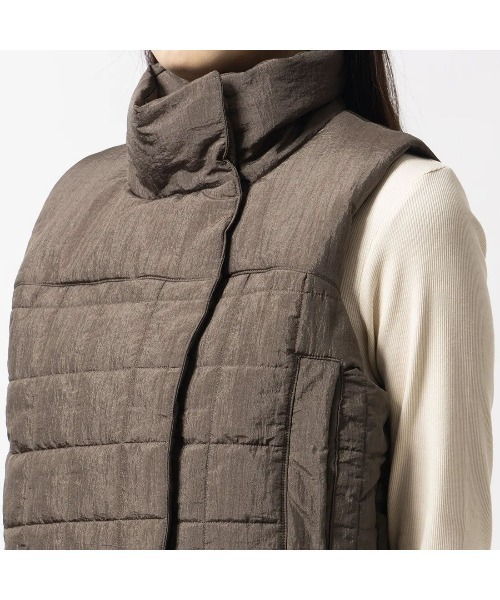 Reebok(リーボック)の「グラフェン ベスト / Graphene Vest(ベスト・レディース・ブラウン/ブラック・LARGE/X-SMALL/SMALL/MEDIUM/X-LARGE)」の10枚目の写真